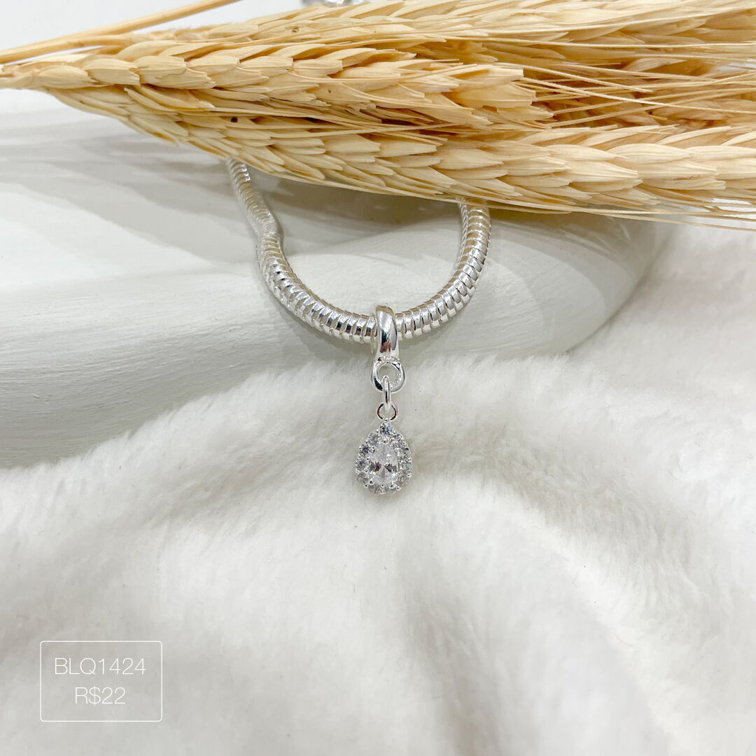 Berloque Gota Cravejada Cristal Prateado